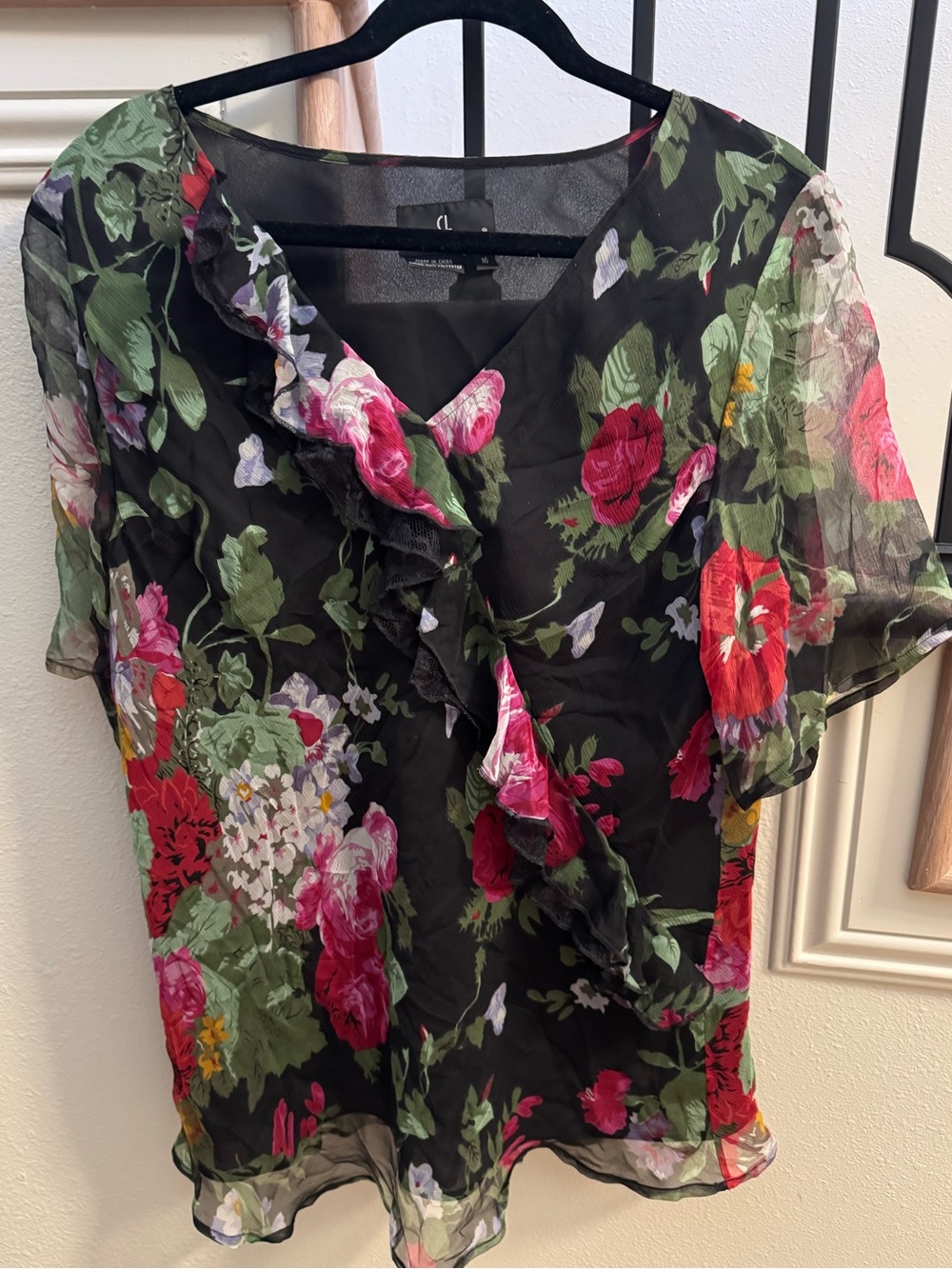 Carole Little Black Floral Silk Ruffle V-Neck Blouse size 16